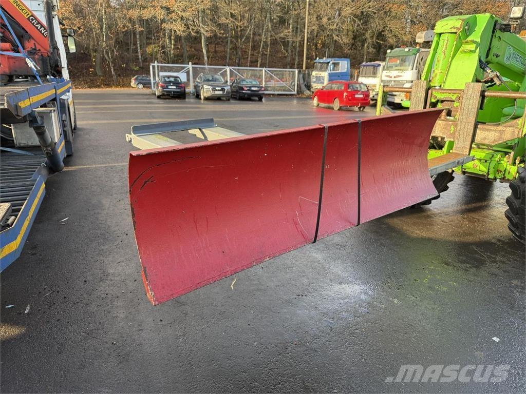 Merlo P 34.7 مناولات متداخلة