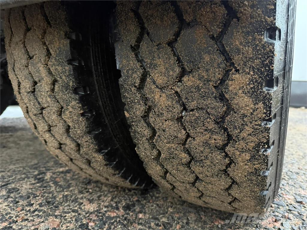 Närko 9m3 مقطورات ذات صهاريج