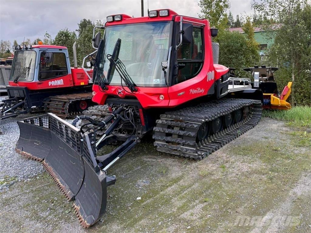 PistenBully 100 ماكينات أخرى لتجهيز الأراضي
