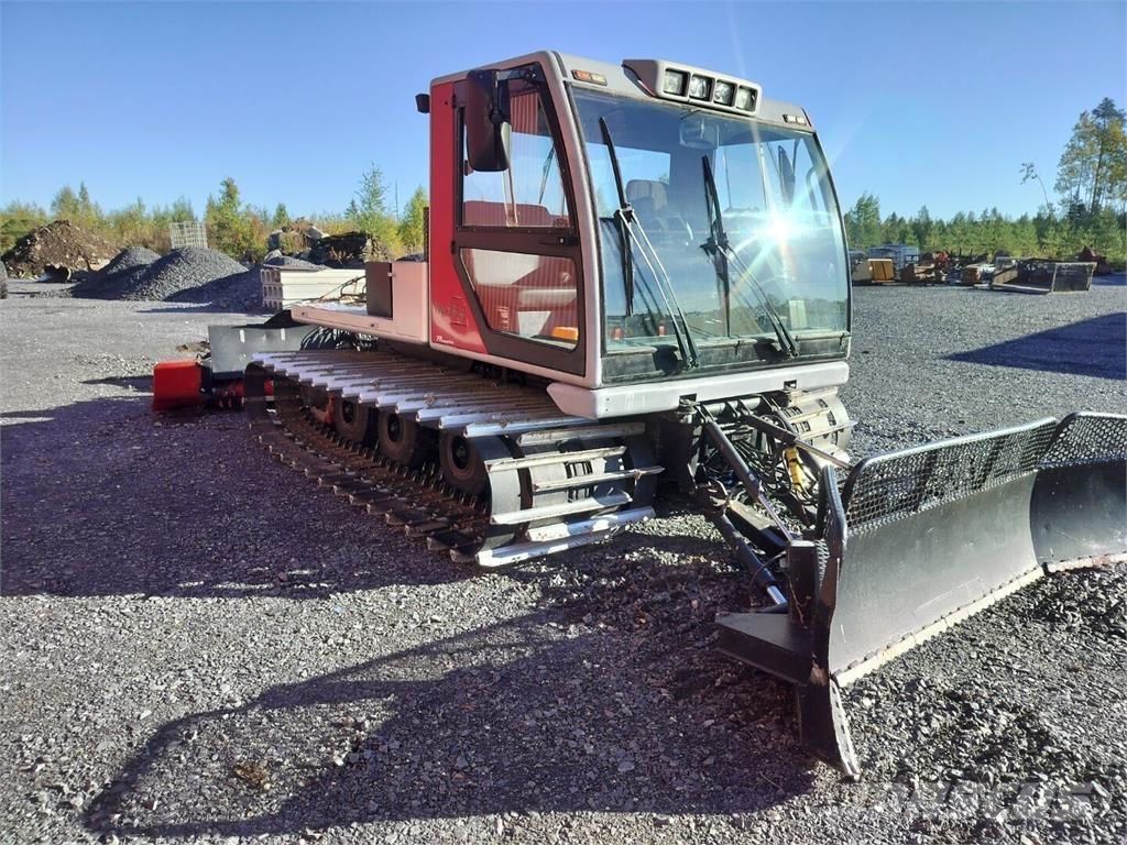 Prinoth Husky ماكينات أخرى لتجهيز الأراضي