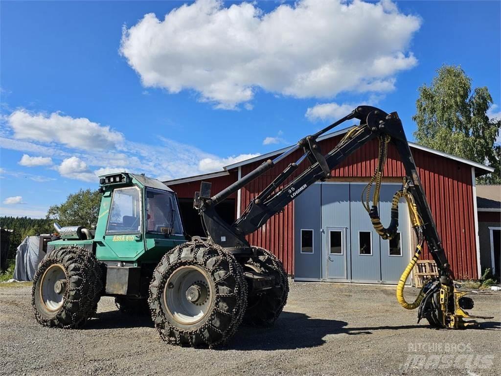 ProSilva 810 ässä حصادات