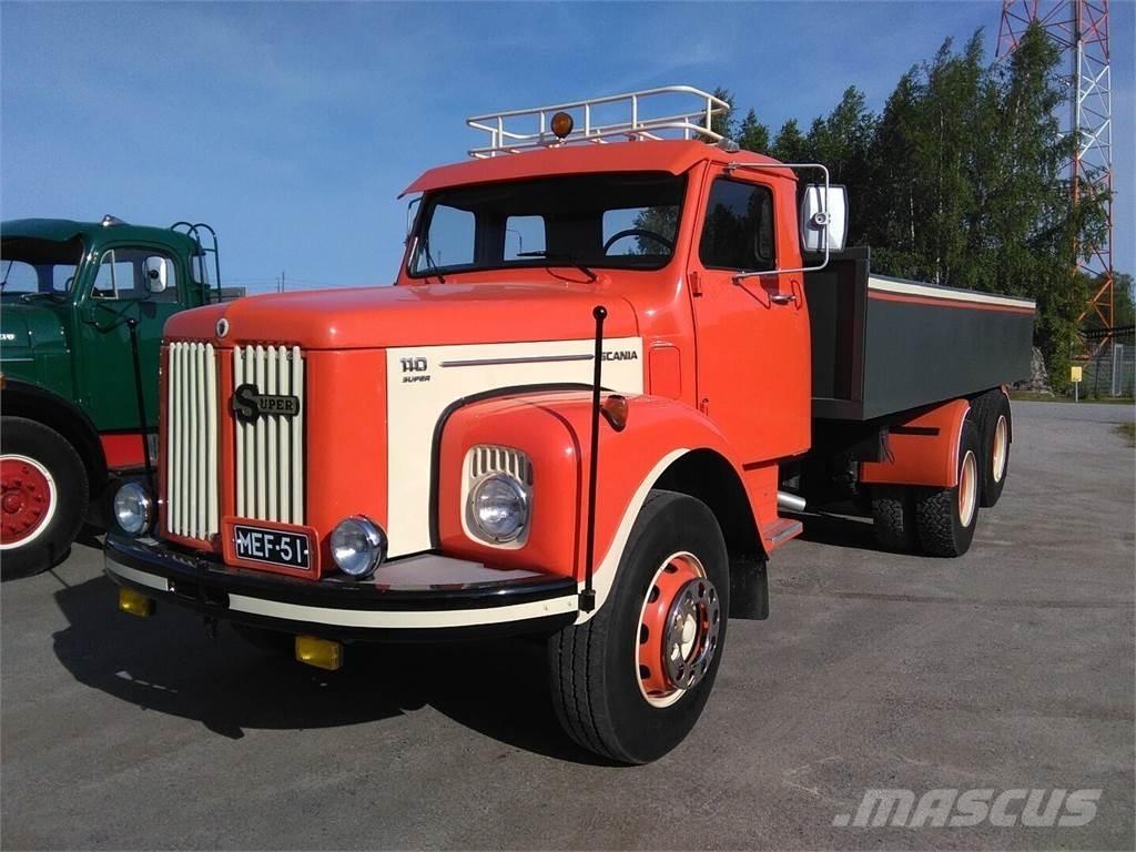 Scania LS 110 S شاحنات مسطحة/مفصلية الجوانب