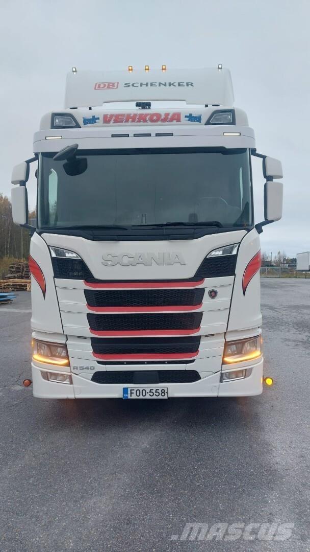 Scania R 540 6x2 شاحنات الحاويات
