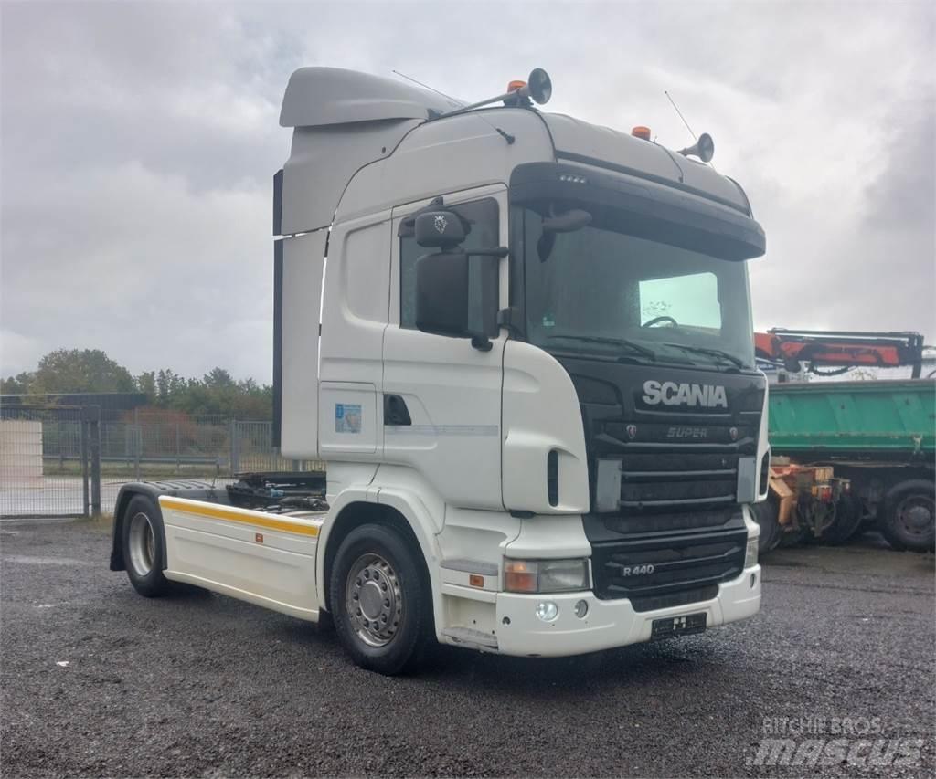 Scania R440 4x2 وحدات الجر