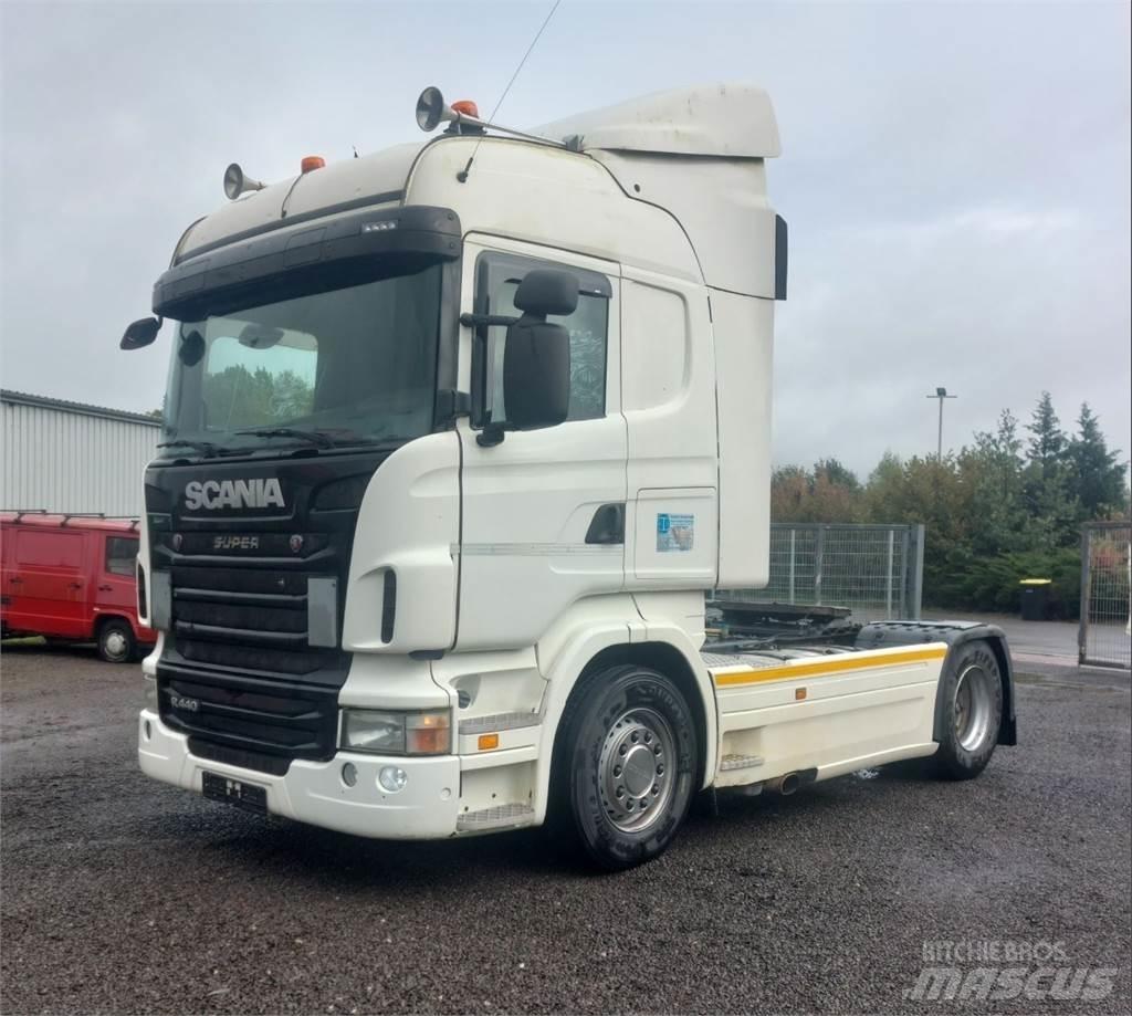 Scania R440 4x2 وحدات الجر