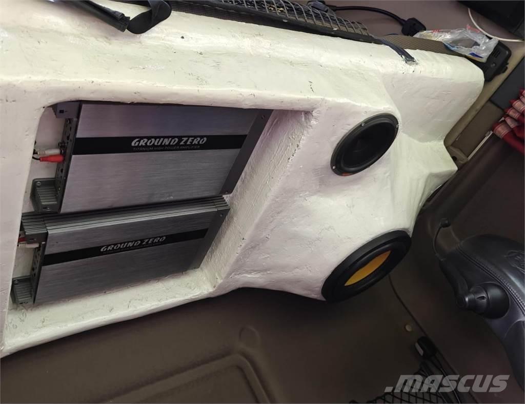 Scania R500 6x2 وحدات الجر