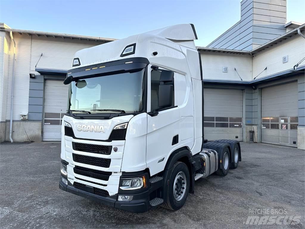 Scania R560 6x4 وحدات الجر