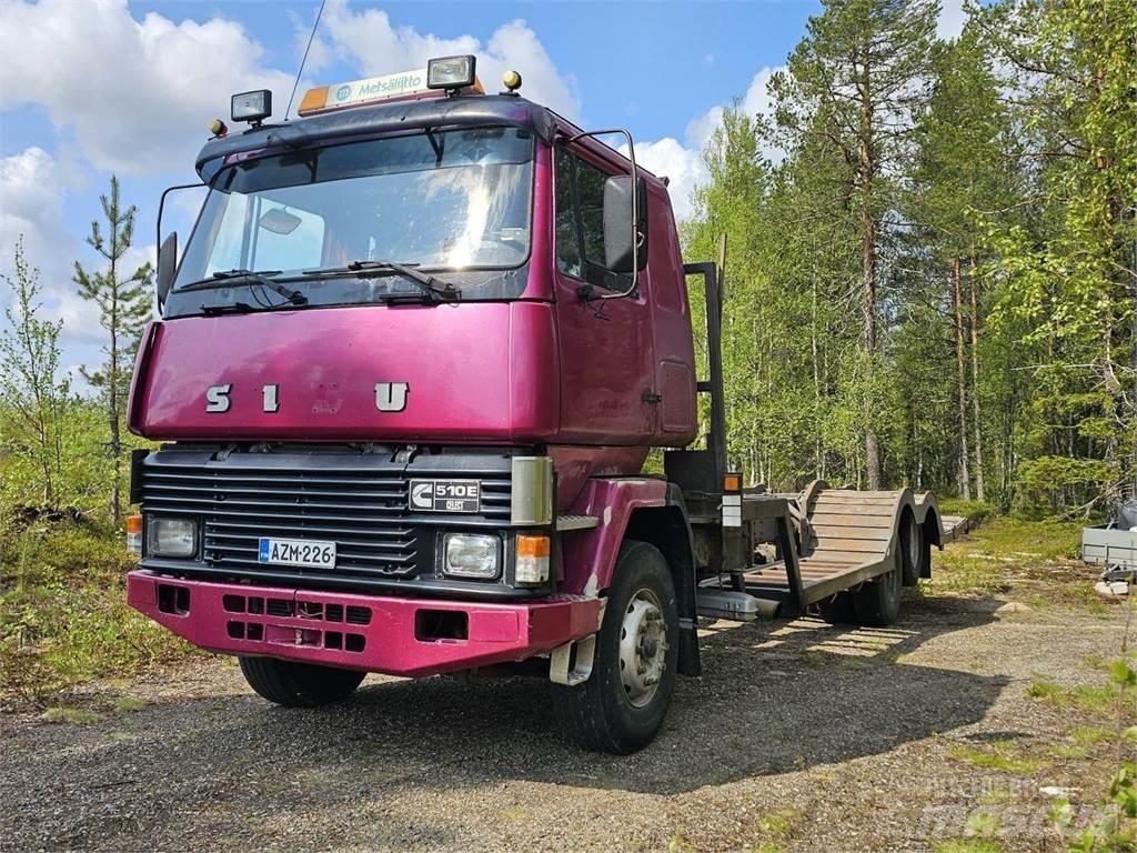 Sisu SM 510 6x2 شاحنات نقل آلة الغابات