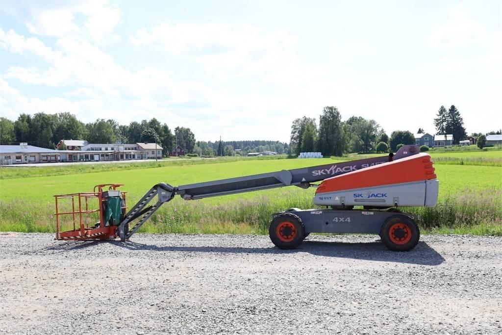 SkyJack SJ 45T رافعات السارية الرأسية
