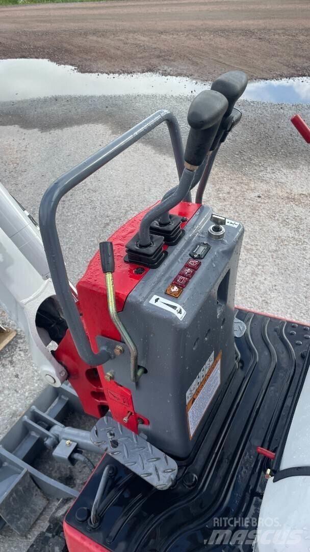 Takeuchi TB210R حفارات صغيرة أقل من 7 طن (حفارات صغيرة)