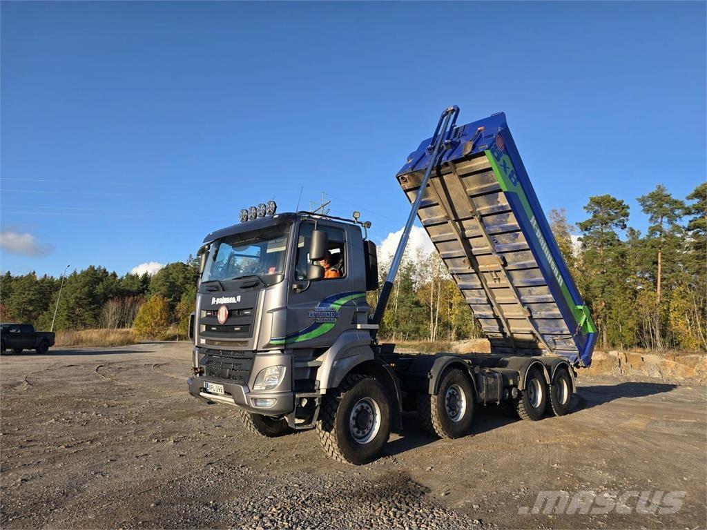 Tatra Phoenix الجرارات