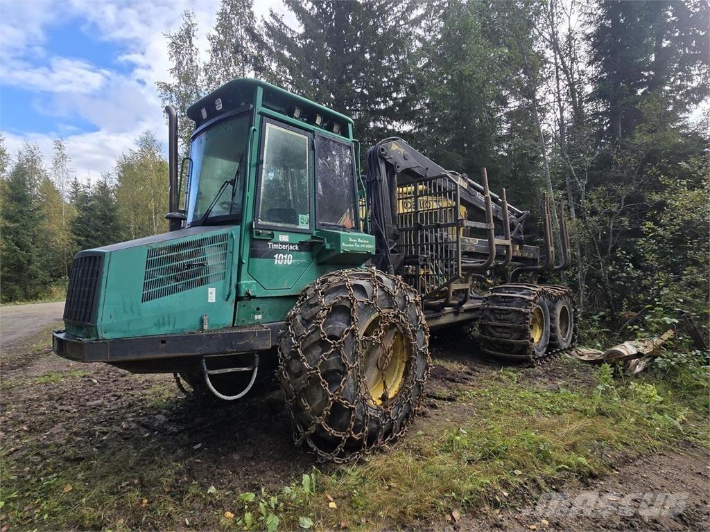 Timberjack 1010 شاحنات