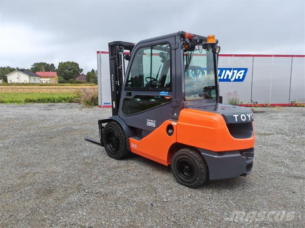 Toyota 02-8FDJF35 شاحنات الديزل
