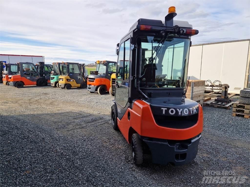 Toyota 52-8FDF25 شاحنات الديزل