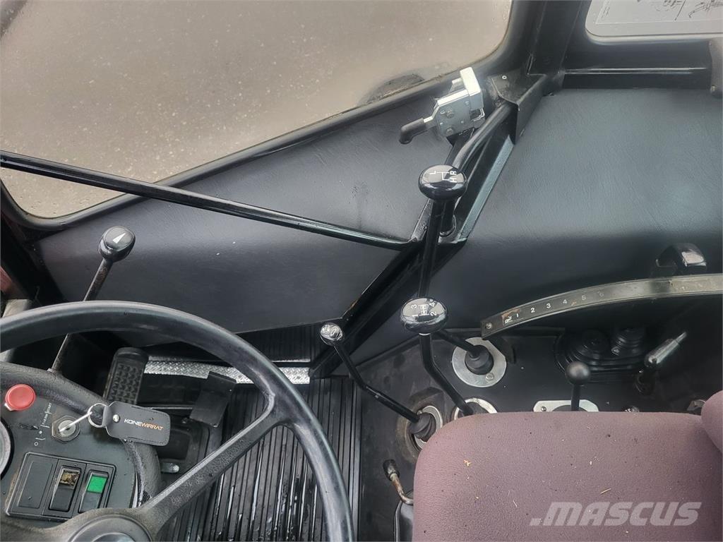 Valmet 455 الجرارات