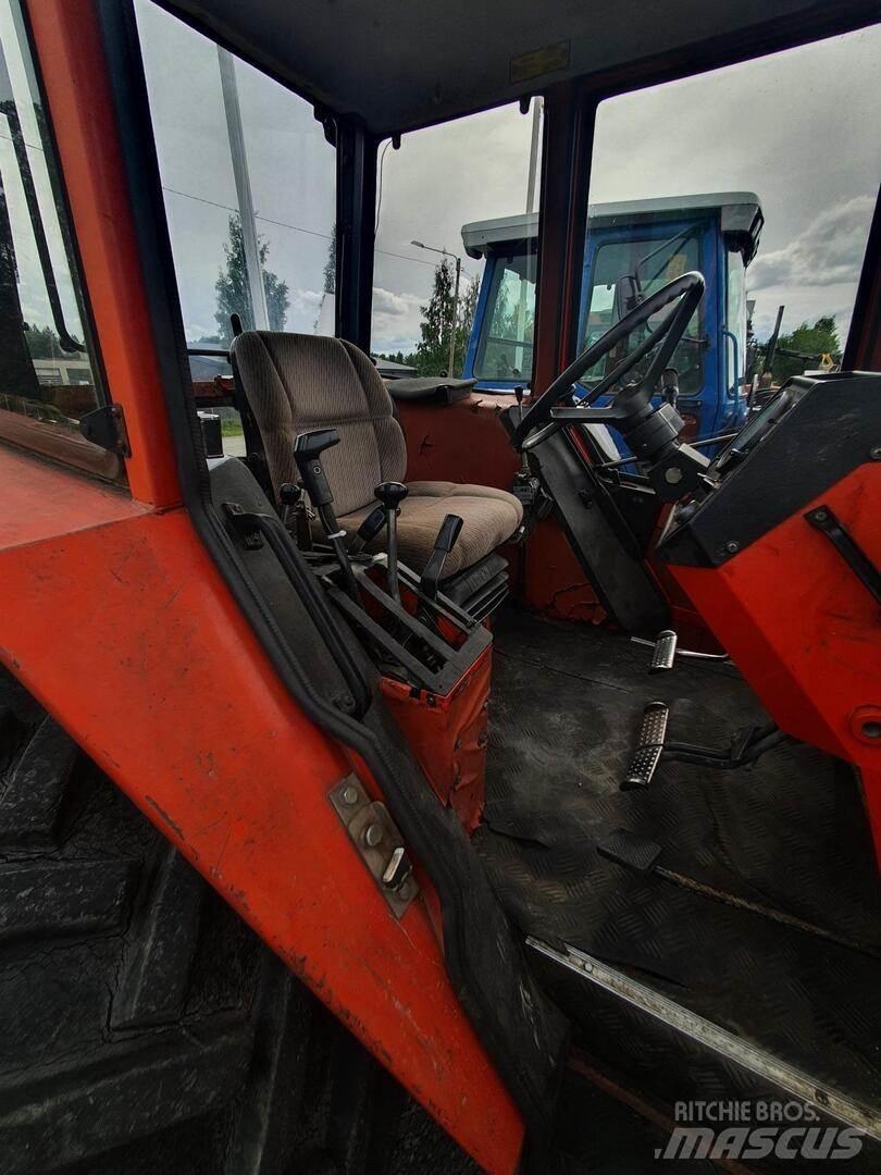Valmet 605-4 EK الجرارات