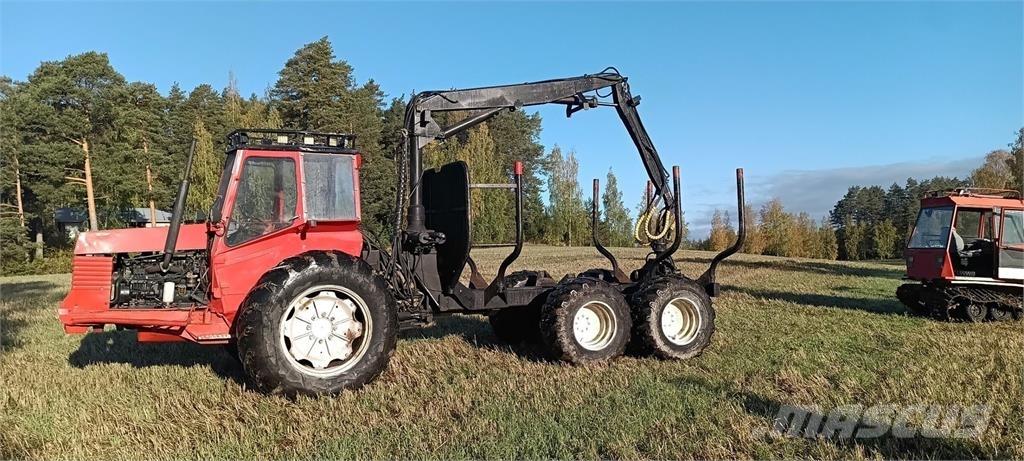 Valmet 702 شاحنات