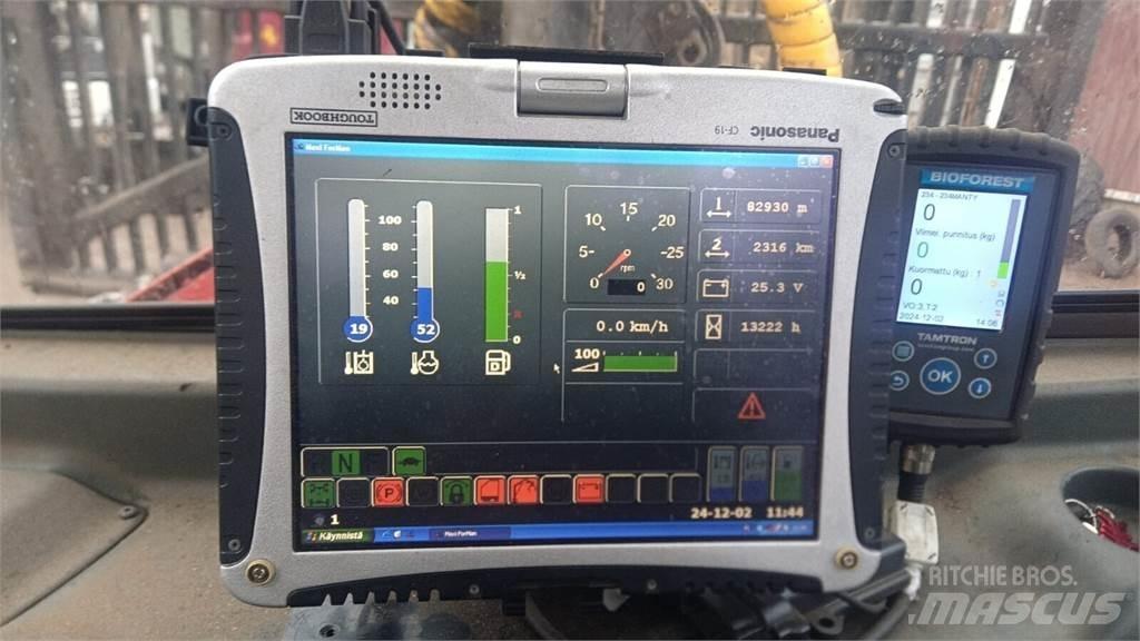 Valmet 840.3 شاحنات