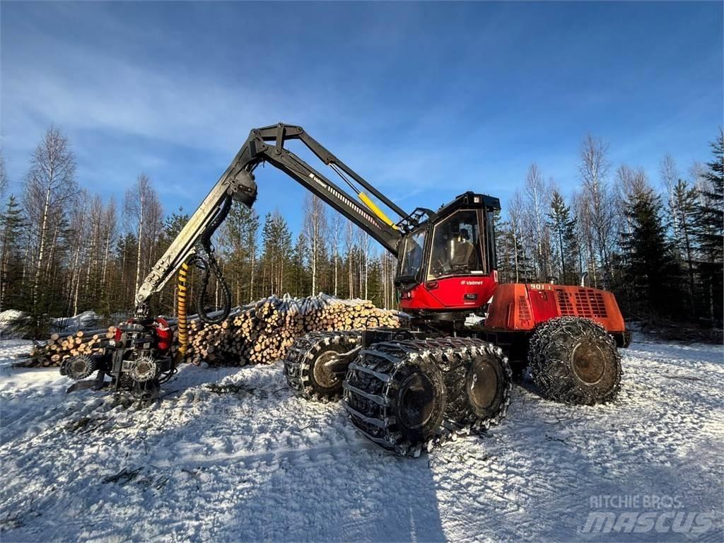 Valmet 901.3 حصادات
