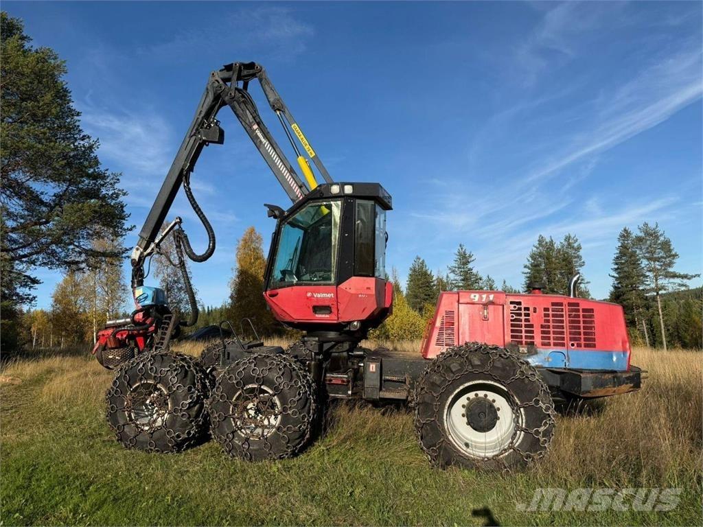 Valmet 911 حصادات