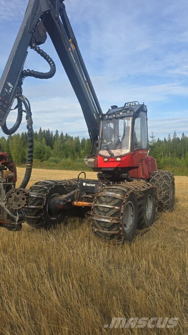 Valmet 911.3 حصادات