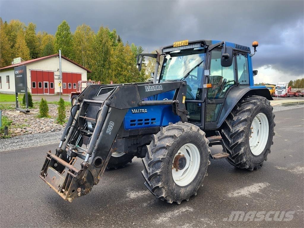 Valtra 6300-4 الجرارات