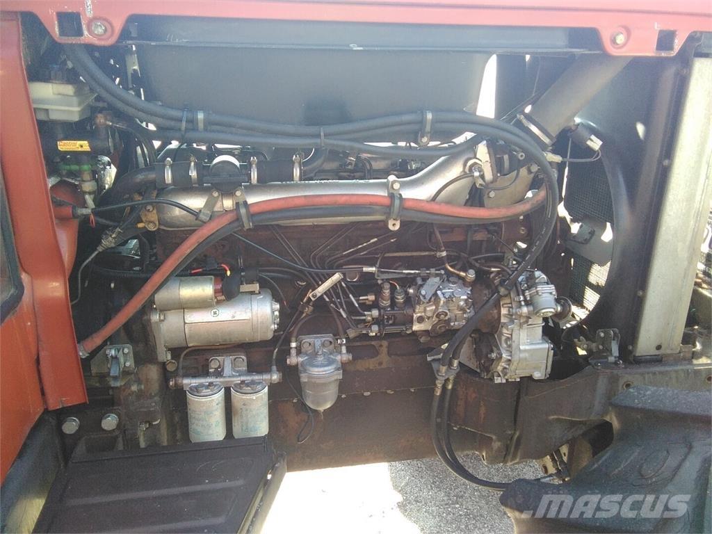 Valtra 6400 الجرارات