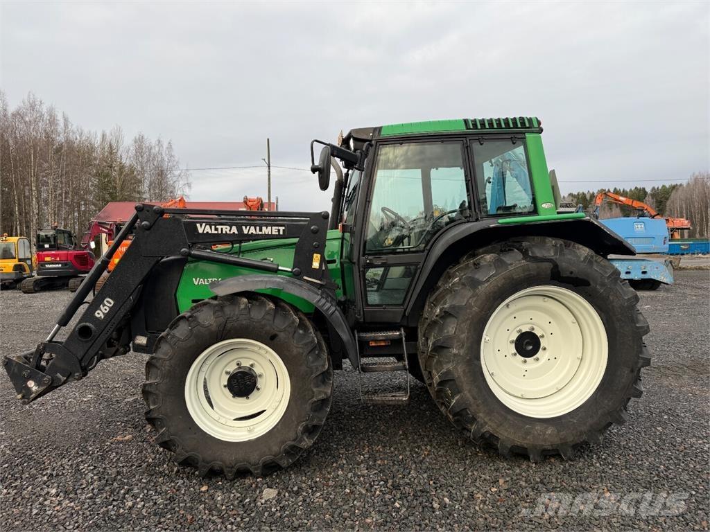 Valtra 6850 Hitec الجرارات