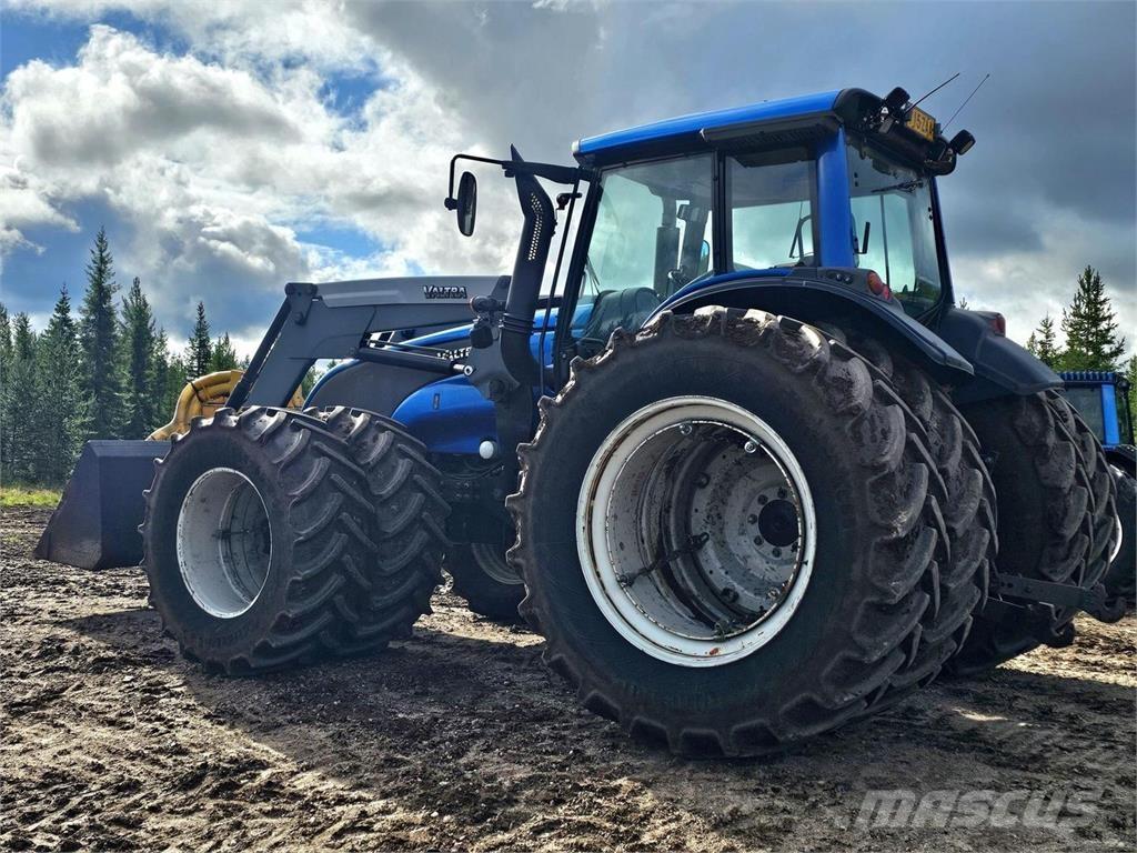 Valtra T191 الجرارات