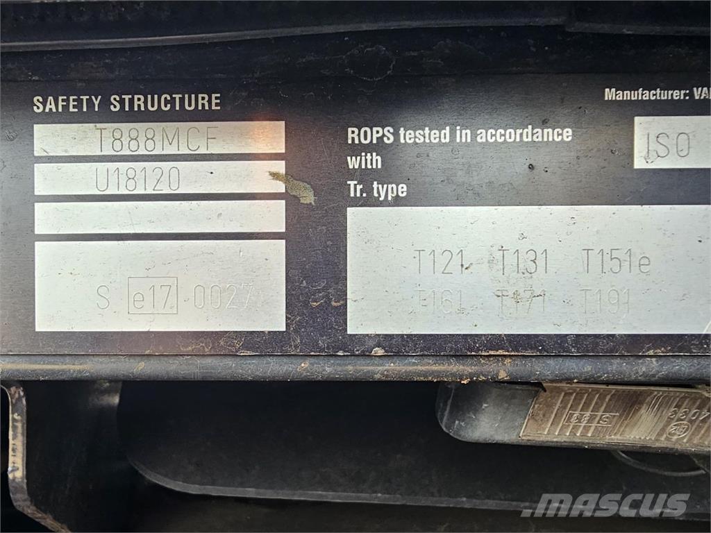 Valtra T191 الجرارات