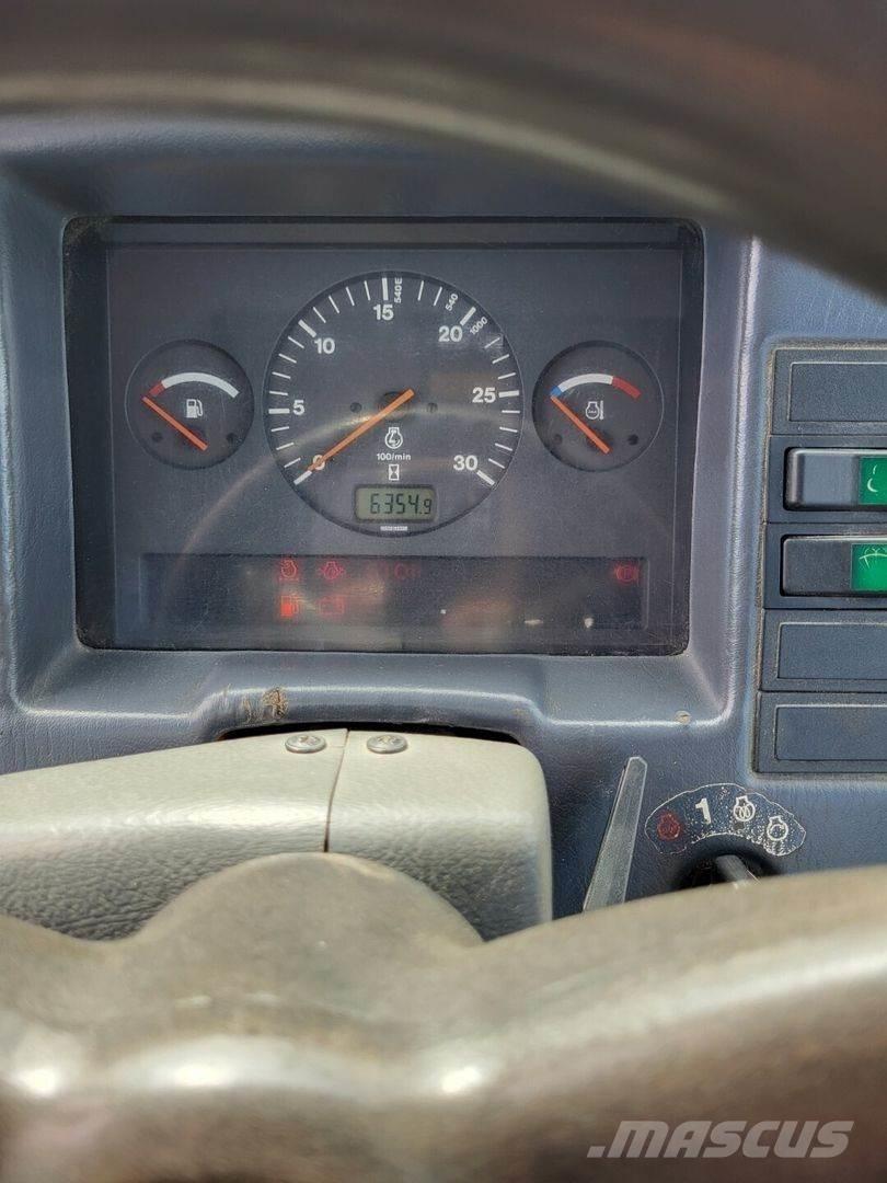 Valtra Valmet 900 الجرارات