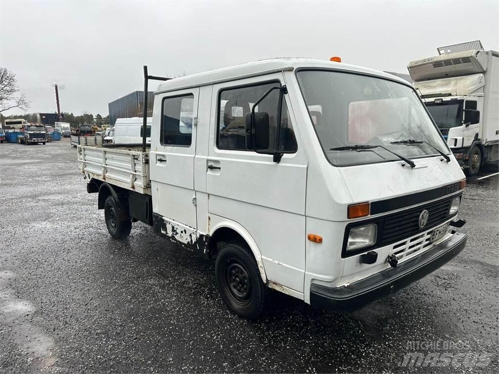 Volkswagen LT28 شاحنات مسطحة/مفصلية الجوانب