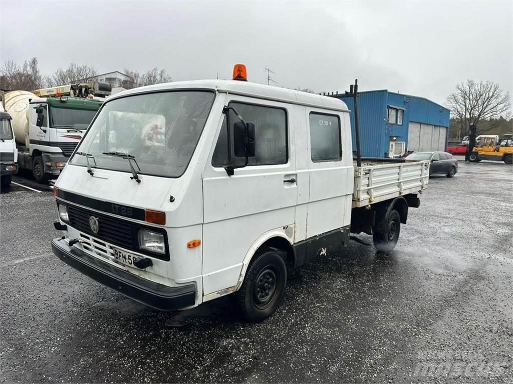 Volkswagen LT28 شاحنات مسطحة/مفصلية الجوانب