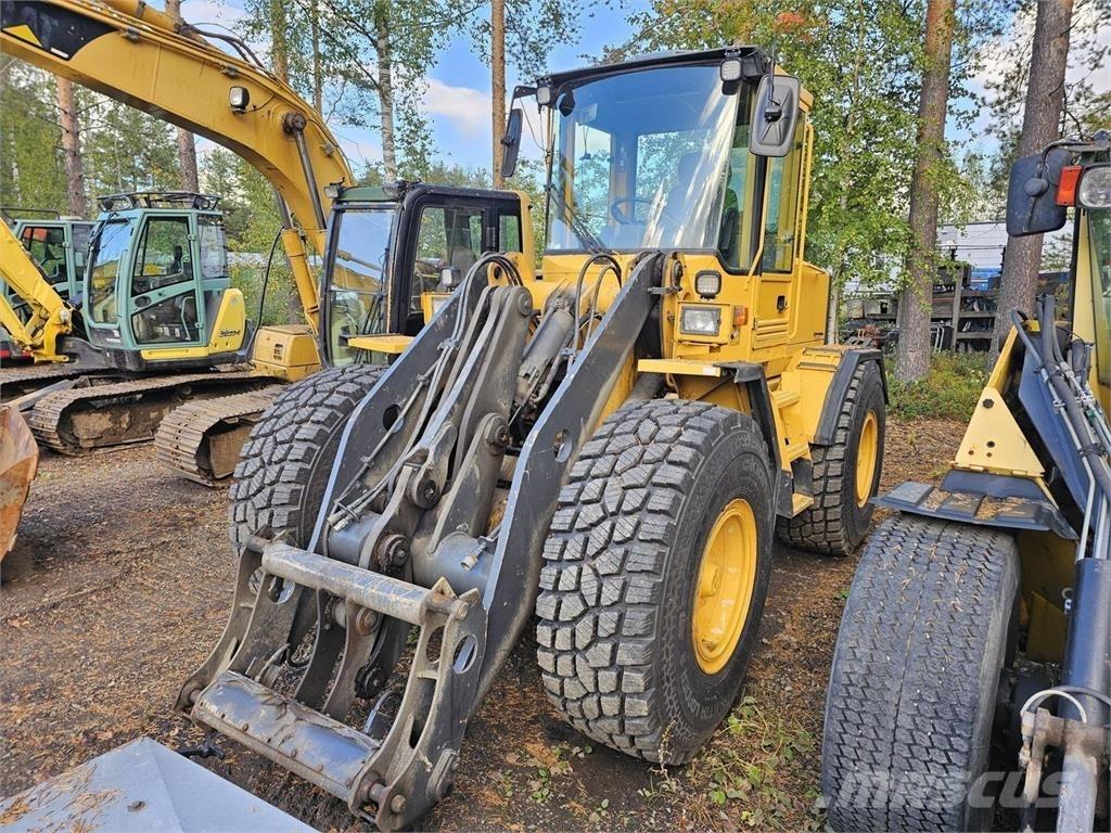 Volvo BM L70B لوادر بعجل