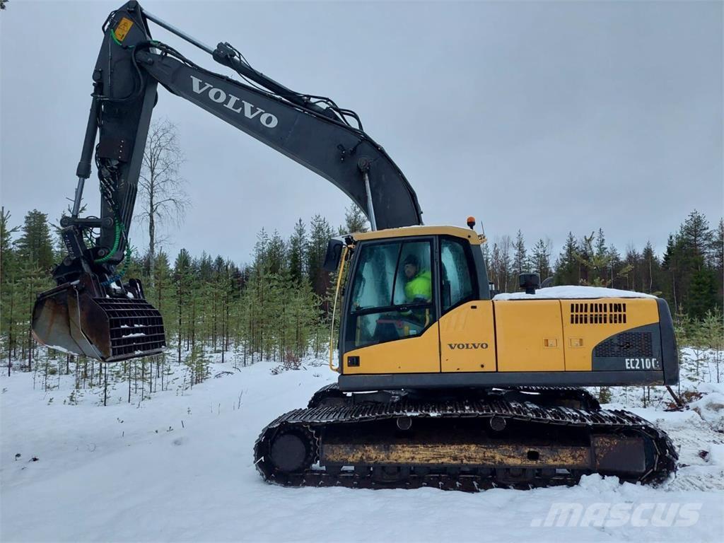 Volvo EC 210 CL حفارات زحافة