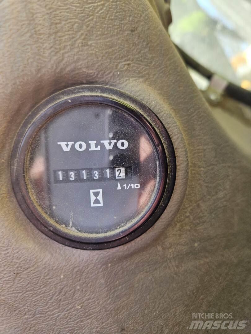 Volvo EC 380 EL حفارات زحافة