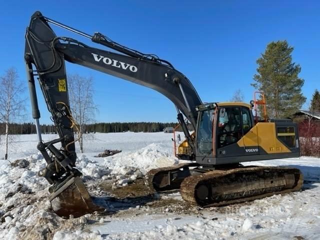 Volvo EC250EL حفارات زحافة