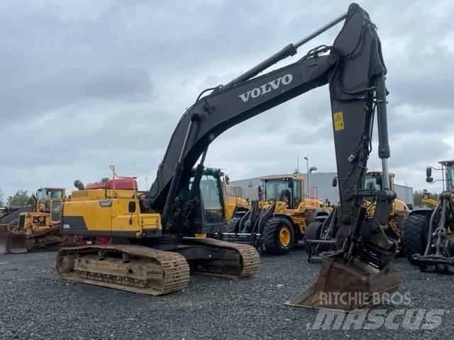 Volvo EC300DL حفارات زحافة