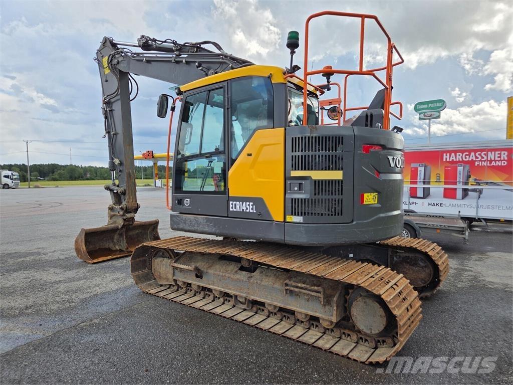 Volvo ECR145EL حفارات زحافة