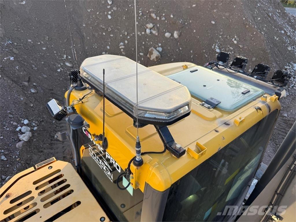 Volvo ECR235DL حفارات زحافة