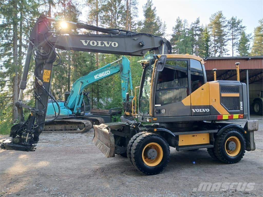 Volvo EW 160 E حفارات بعجل