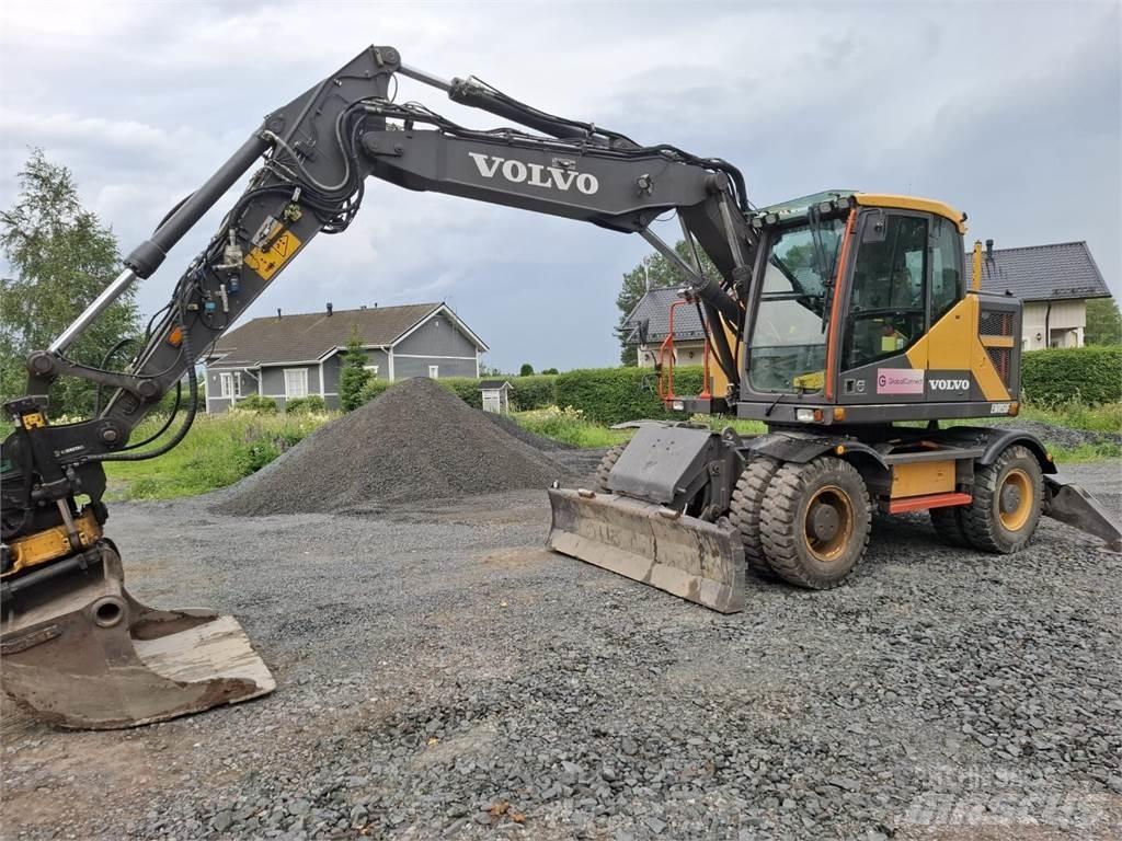 Volvo EWR 150 E حفارات بعجل