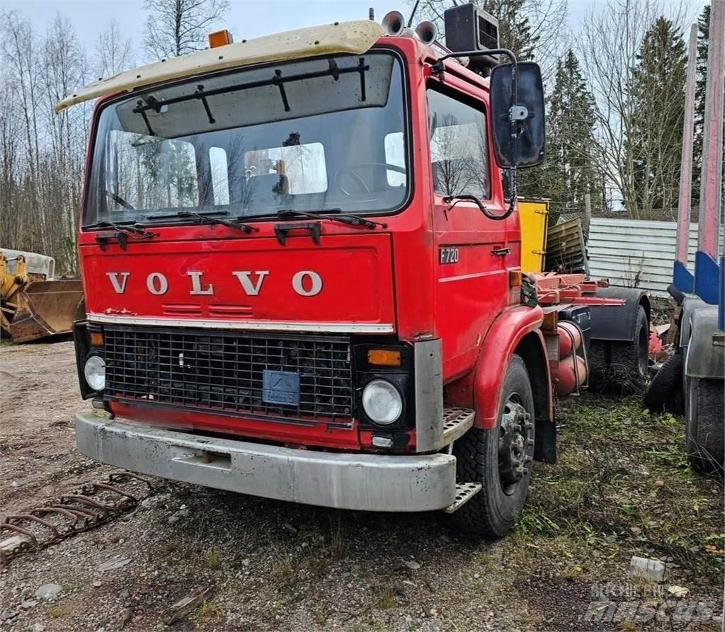 Volvo F720 شاحنات الرافعات الخطافية