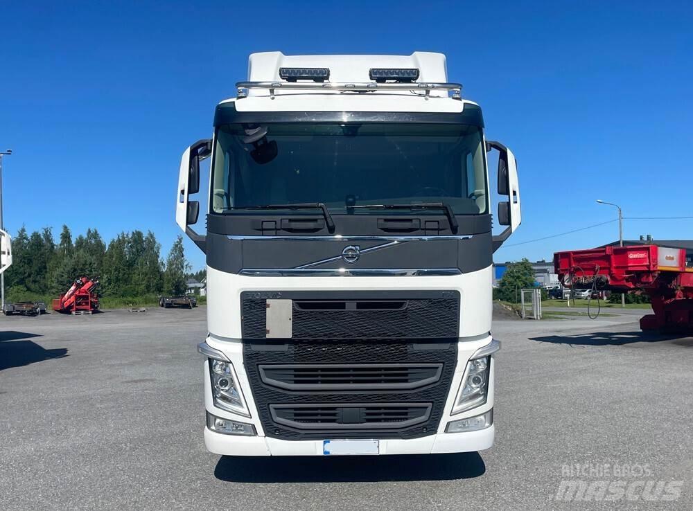 Volvo FH13 6X2 -19 شاحنات الحاويات