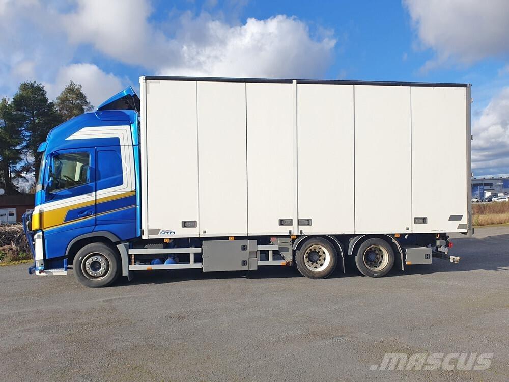 Volvo FH16 6x2 -17 شاحنات ذات هيكل صندوقي