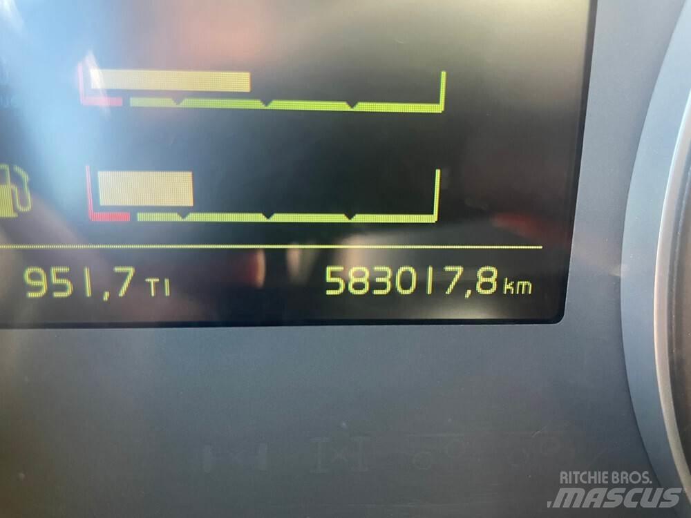 Volvo FM 4X2 -18 شاحنات بدرجة حرارة قابلة للضبط