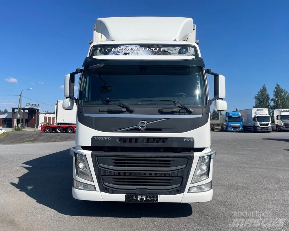 Volvo FM 4X2 -18 شاحنات بدرجة حرارة قابلة للضبط