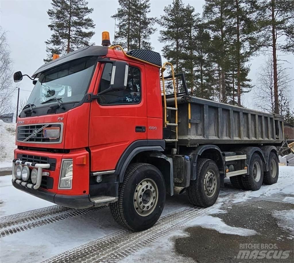 Volvo FM D13 8x4 شاحنات قلابة