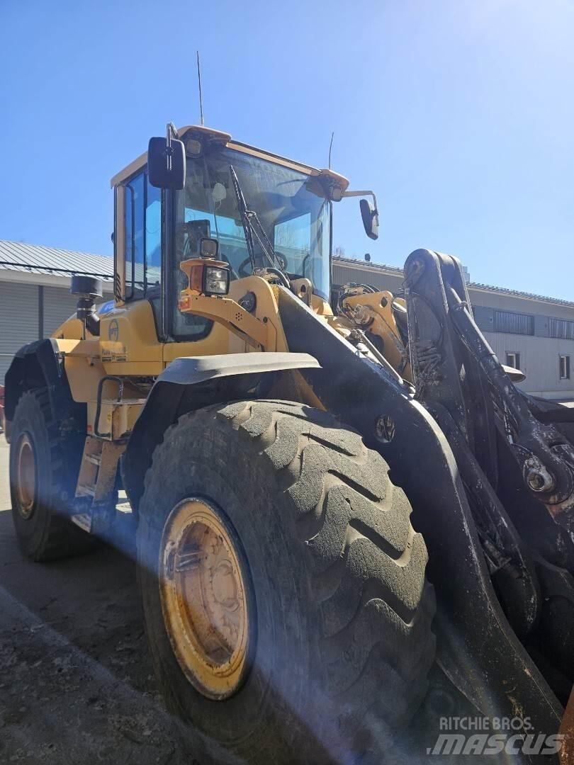 Volvo L 120G لوادر بعجل