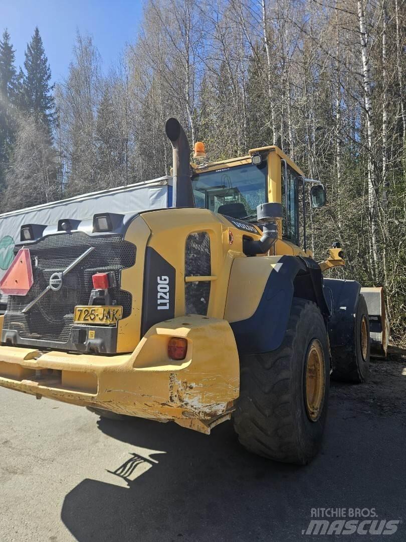 Volvo L 120G لوادر بعجل